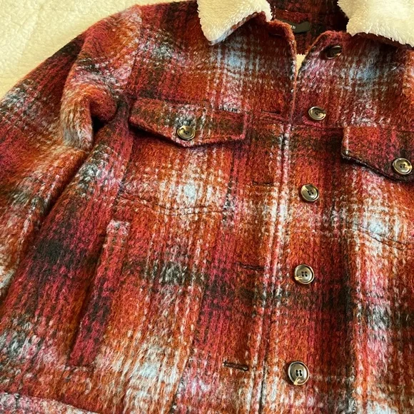 Plaid Sherpa-Lined Trucker Jacket - Picture 5 of 16